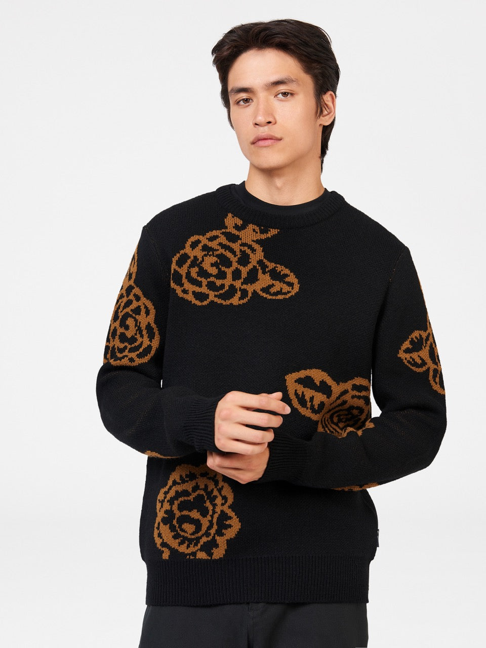 Winter Floral Sweater - Black