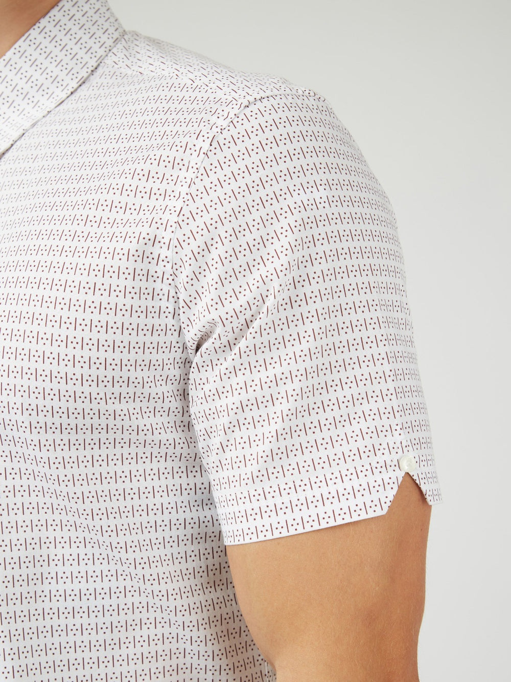 Dash Print Short-Sleeve Shirt