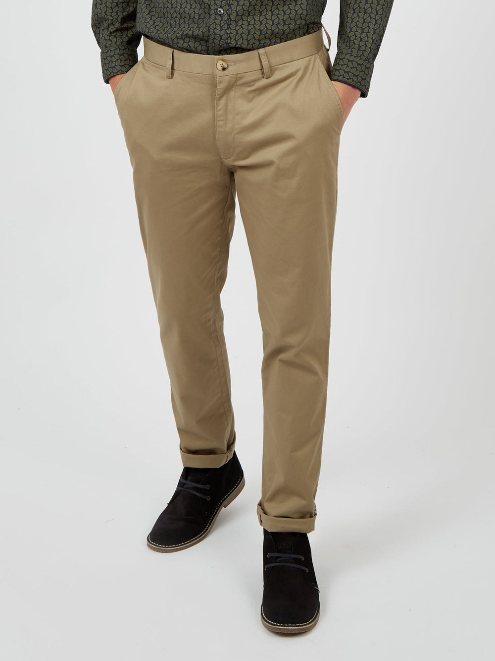 Buy HERE&NOW Men Black Slim Fit Solid Mid Rise Chinos - Trousers for Men  9089109 | Myntra
