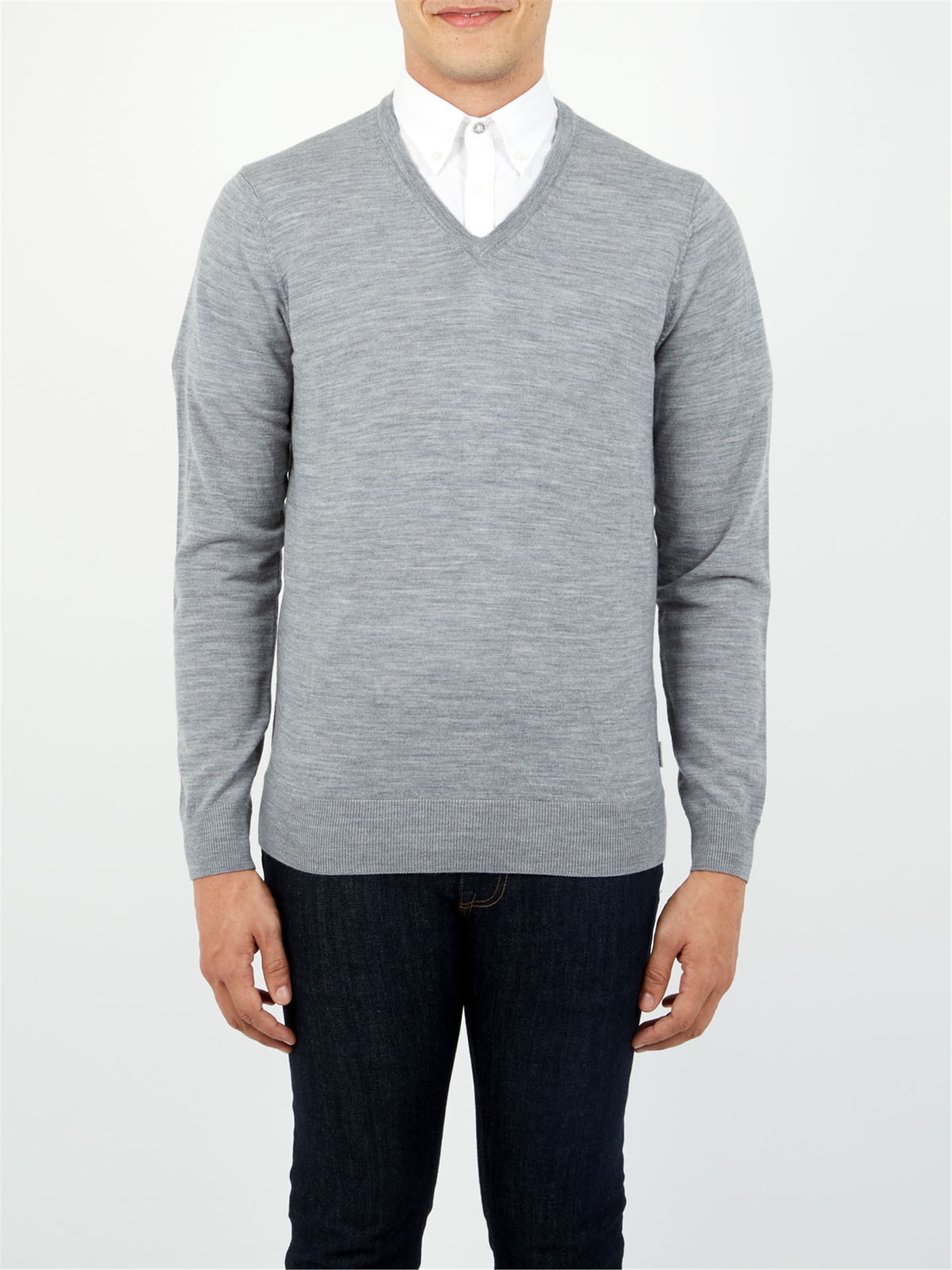 MERINO V NECK JUMPER